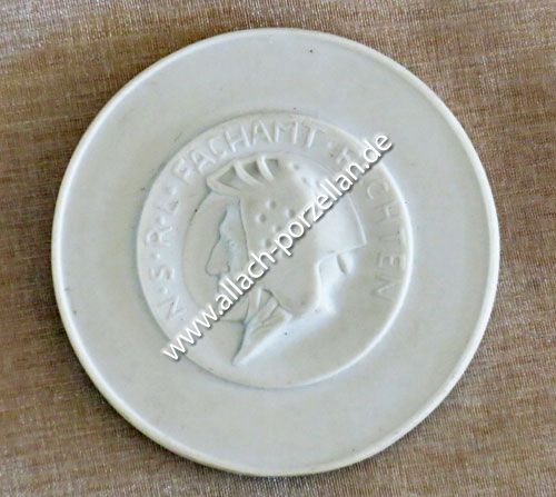 Plate of the swordplay championship 1941 in Bad Kreuznach - backside <> ESC key closes zoom preview!