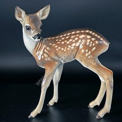 84 Doe, standing painted, View from right